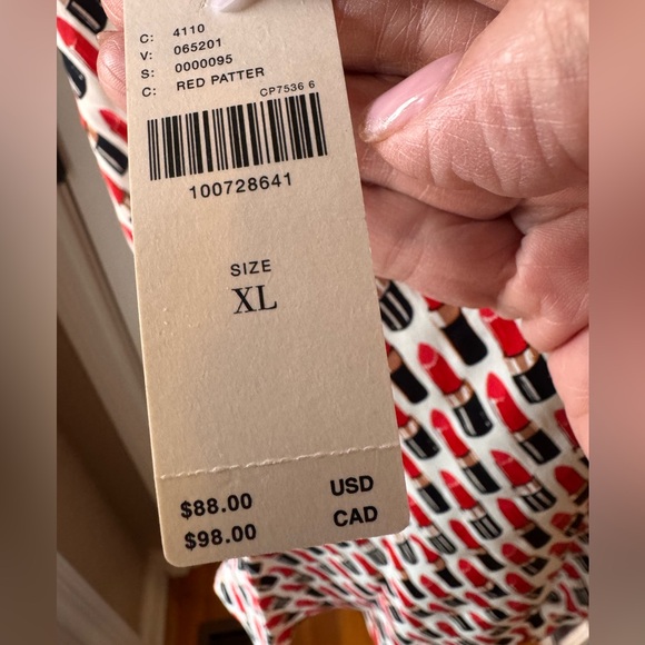 Anthropologie Silky Cowl-Neck Tank Top with Fun Lipstick Print- size X-Large NWT - Picture 10 of 14